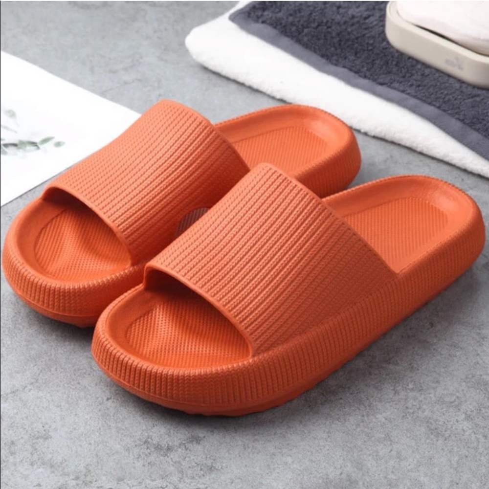 Orange Cloud Slides size 7/8